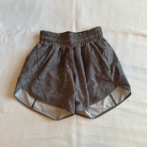 Lululemon Track That Mid-Rise Short 5" - Heather Lux Multi Black